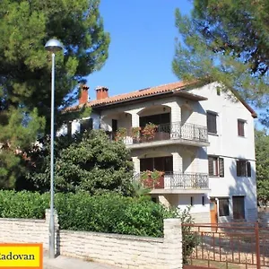 apartment-radovan-porec.in-istria.net/