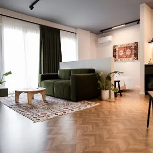  Apartment Muz Albania